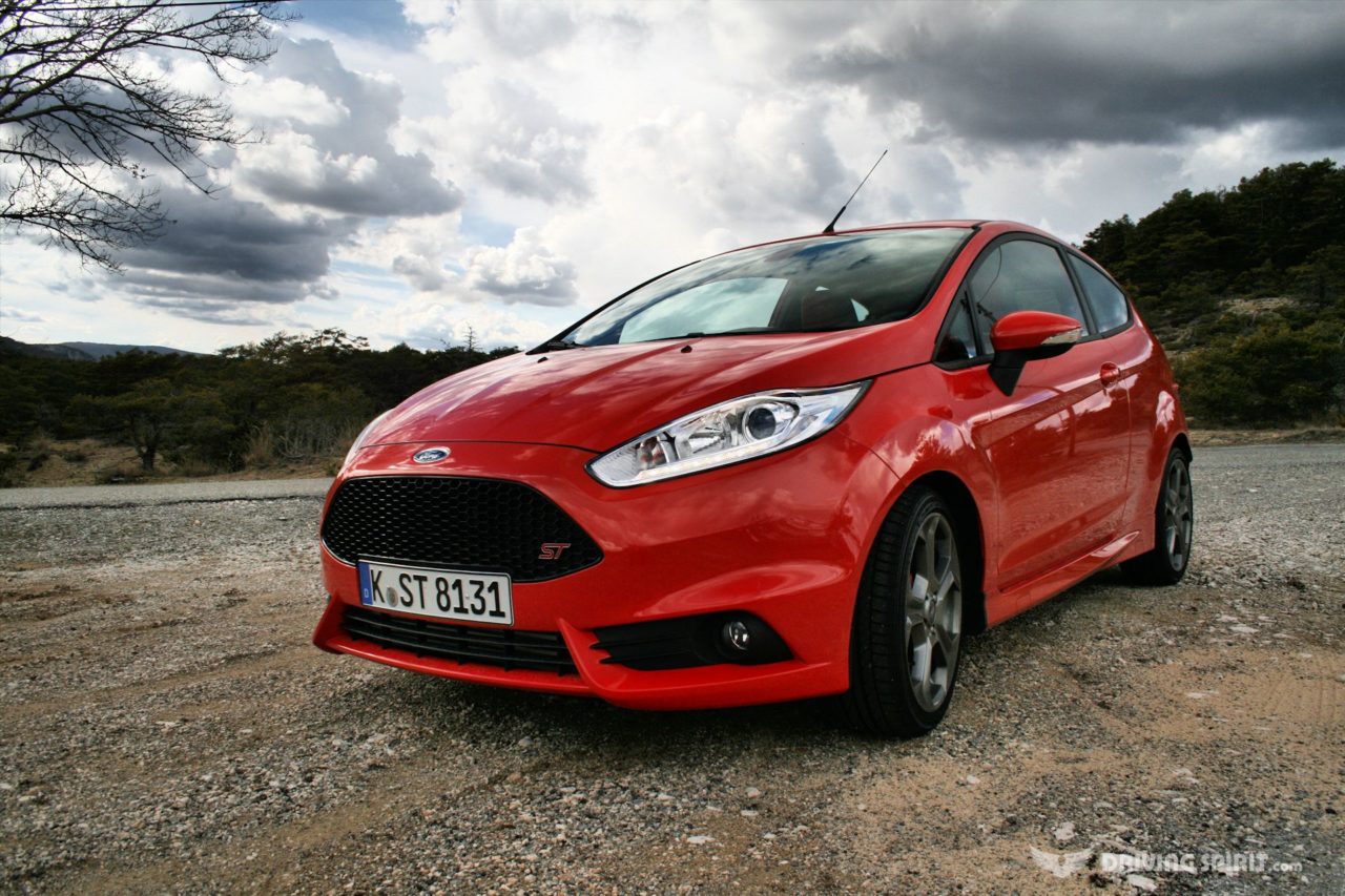 Ford Fiesta ST Review (2013)