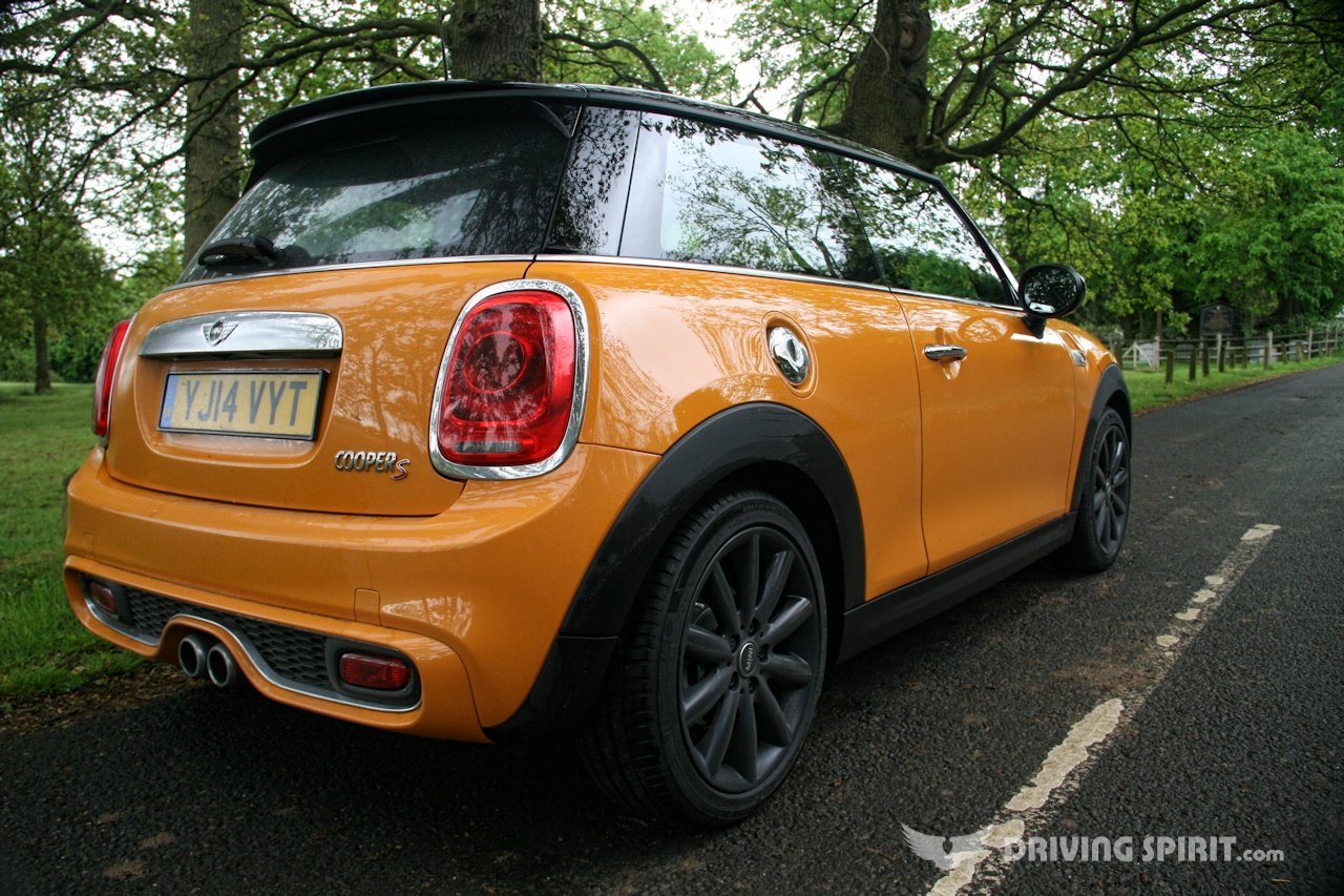 MINI Cooper S - First Impressions - Driving Spirit